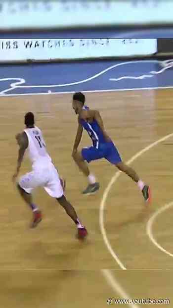 Dorsey with one of the coldest moves we've ever seen 🥶🇬🇷 #FIBAU19