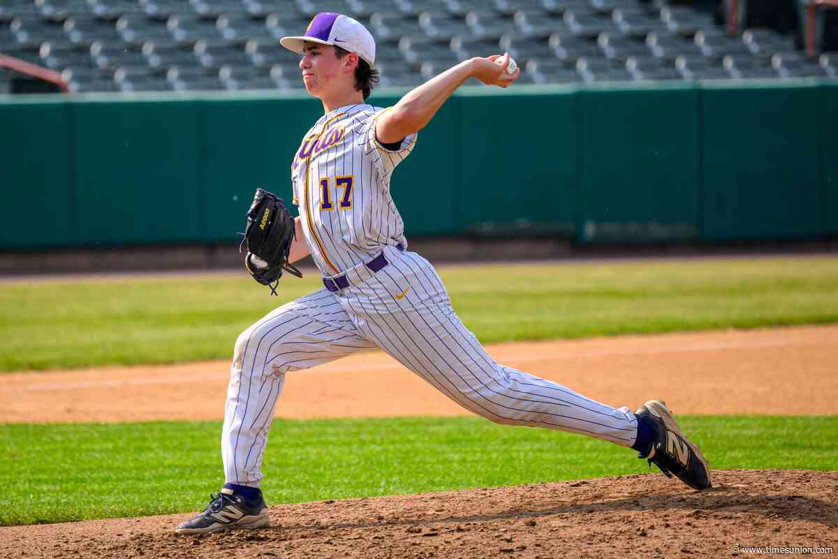 Saratoga Central Catholic baseball earns chance to defend state title
