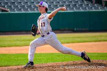 Saratoga Central Catholic baseball earns chance to defend state title