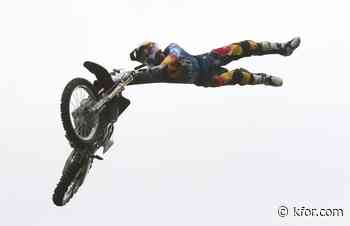 Motocross athlete Travis Pastrana says he's doing stunt on White House lawn ahead of UFC fight