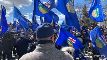 Alberta government commissions $1.5M economic analysis and panel on cost of separation