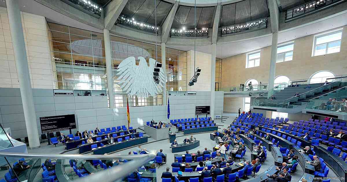 Bundestag spart bei Diäten - einige Länder erhöhen