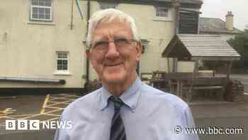 Bus hero and town crier in King's Birthday Honours