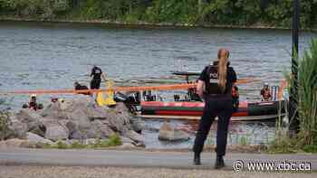 Search operation underway at Verdun Beach for missing man