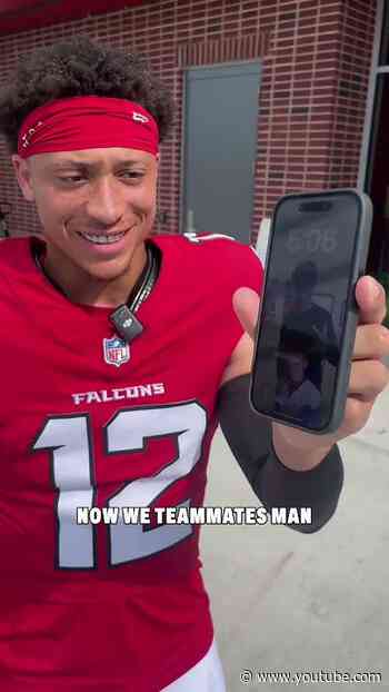 We made our lockscreen a picture of Avieon & A.J. and asked them to make a video for us 🤣 #nfl