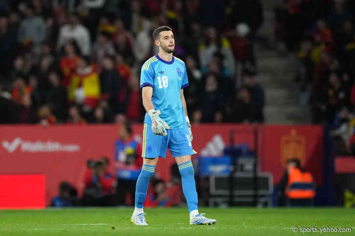 Joan Garcia reveals what it is really like being Barcelona’s number one: ‘There’s more expectation’