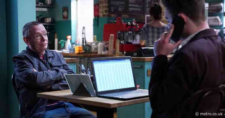 EastEnders favourite sacked as desperate Ian takes drastic action