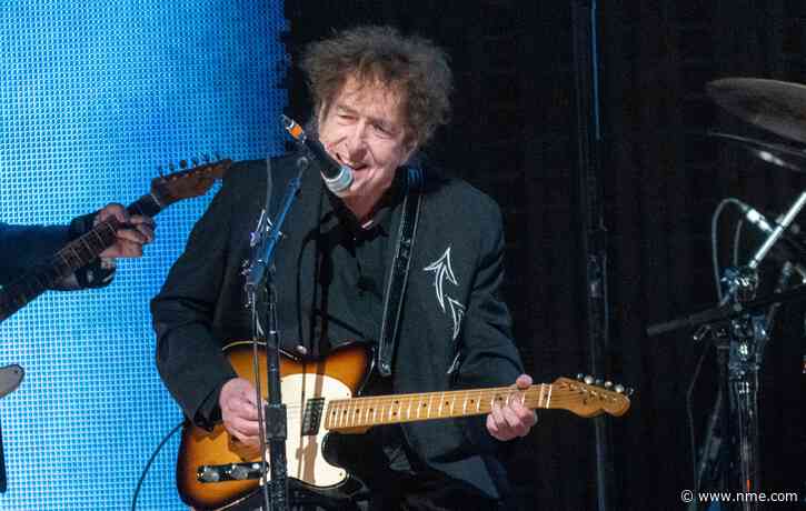 Watch Bob Dylan perform ‘I Shall Be Released’ for the first time in 18 years