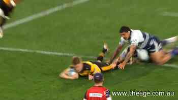 Barrett strikes against brother's Blues