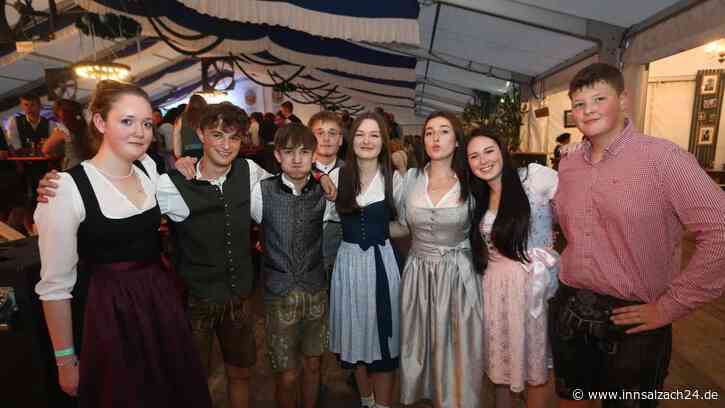 Super Stimmung herrschte beim Wein- und Bierfest am Freitag in Oberneukirchen