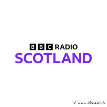 Listen: Off the Ball with guests including Paul Lambert & John Higgins