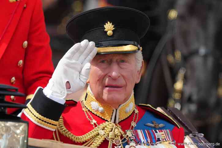 Jubel für Charles: Briten feiern König mit Geburtstagsparade