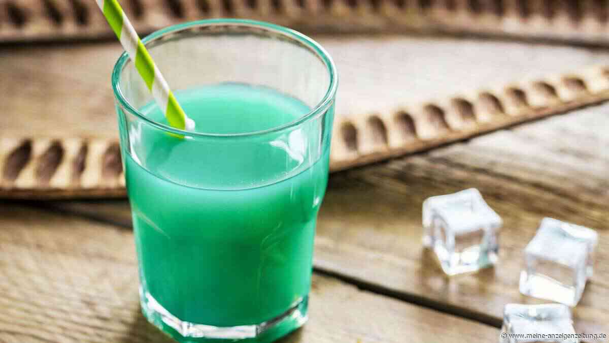„Grüne Wiese“-Cocktail: Der spritzige Hingucker im Glas für den nächsten Fußball-Abend