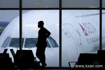 Man accused of slapping Delta flight attendant's buttocks is hit with federal charge