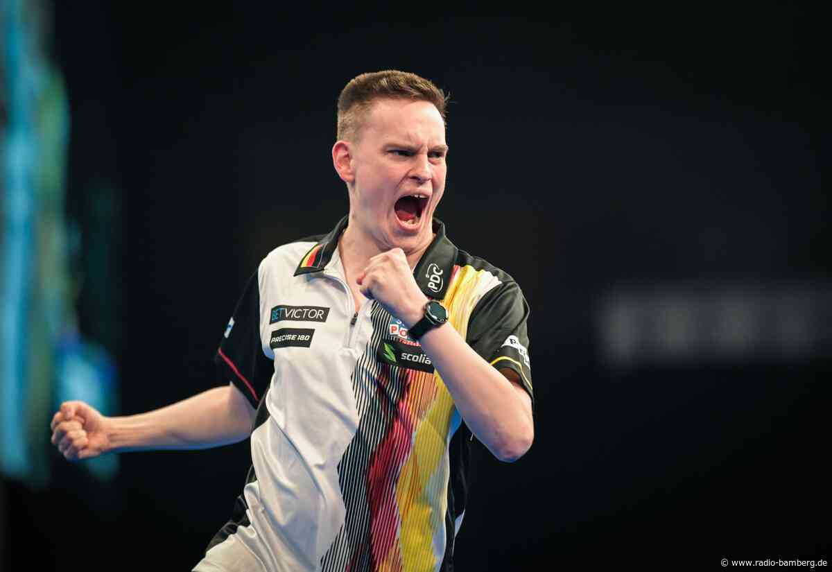 Deutsches Darts-Duo steht im Viertelfinale der Team-WM
