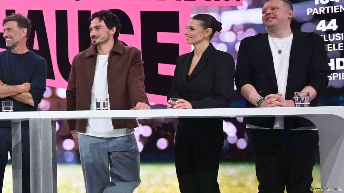 Mats Hummels und Laura Wontorra gehen bei der WM Rock-Wette ein