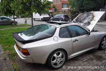 Klassieke Porsche beschadigd door brand