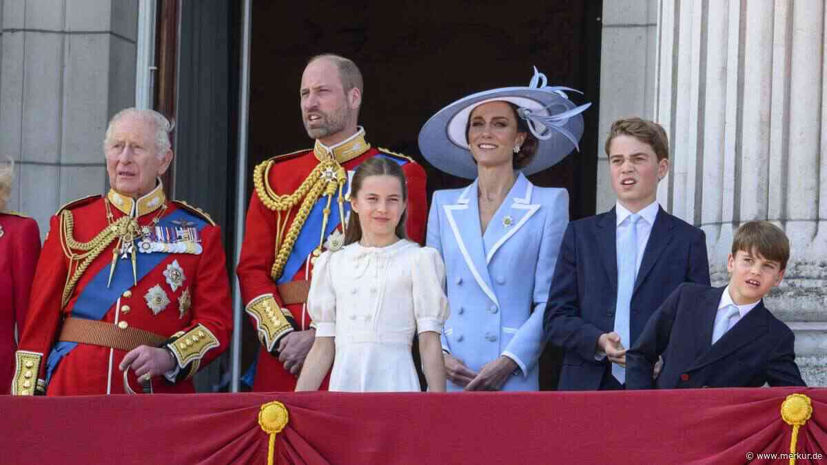 Königsfamilie vereint auf Palast-Balkon bei „Trooping the Colour“: Prinz Louis staunt mit offenem Mund