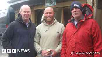 Swimmer reunited with hero lifeguard 40 years on