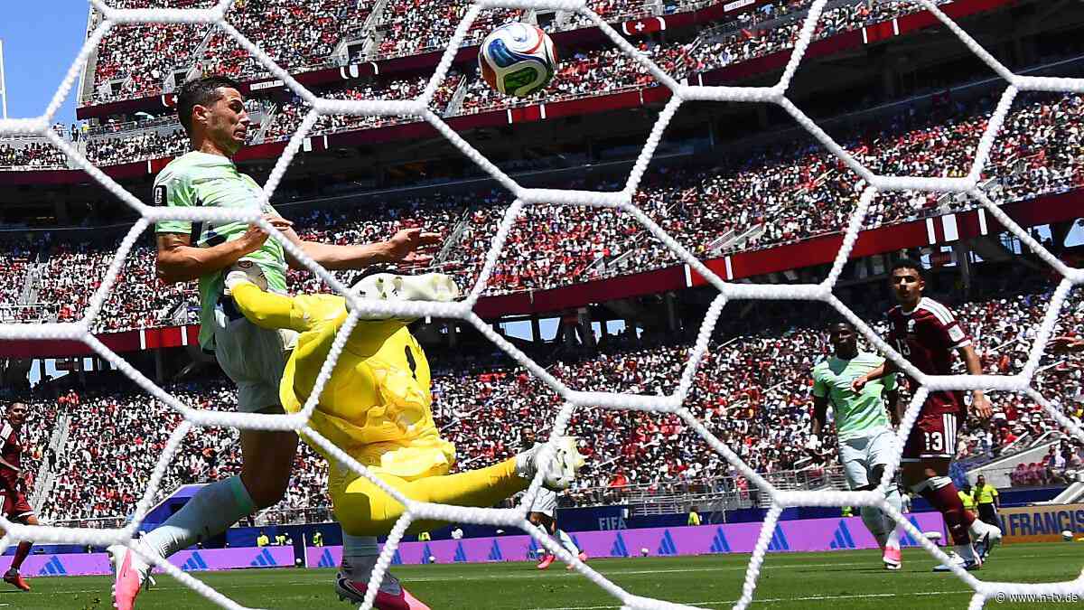 Abseits oder nicht?: Technische Panne sorgt für ordentlich Verwirrung bei der WM