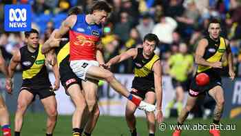 Live: Tigers, Lions locked in tight tussle in Hobart ahead of Giants-Saints clash