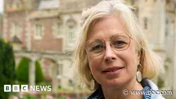 'Most unusual book' by Stroud author wins fiction prize