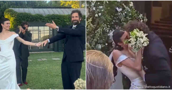 Tommaso Paradiso e Carolina Sansoni si sono sposati a Capalbio. Emma e Lorenzo Jovanotti tra amici e parenti