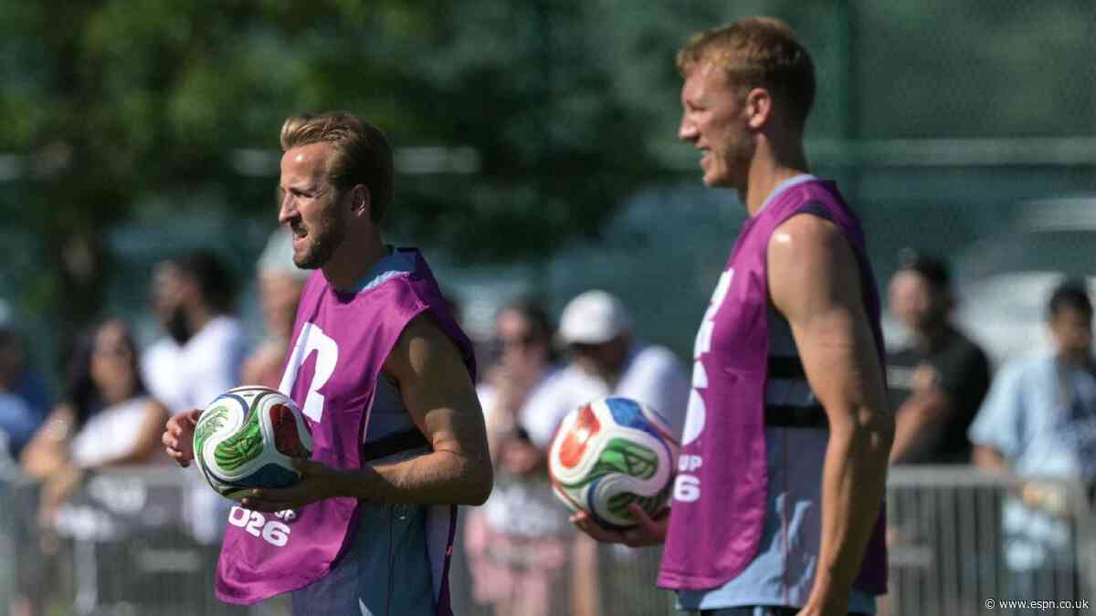 Burn: England must emulate Argentina team spirit