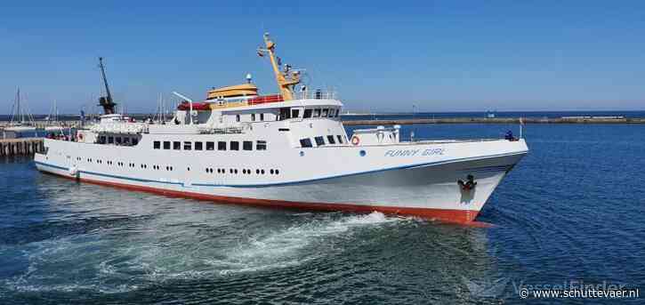Veerboot Funny Girl urenlang stuurloos voor Helgoland na motorstoring