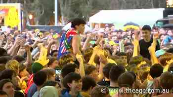 Aussie fans celebrate back home