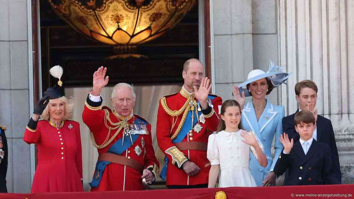 „Trooping the Colour“ in London: Die britischen Royals winken vom Balkon