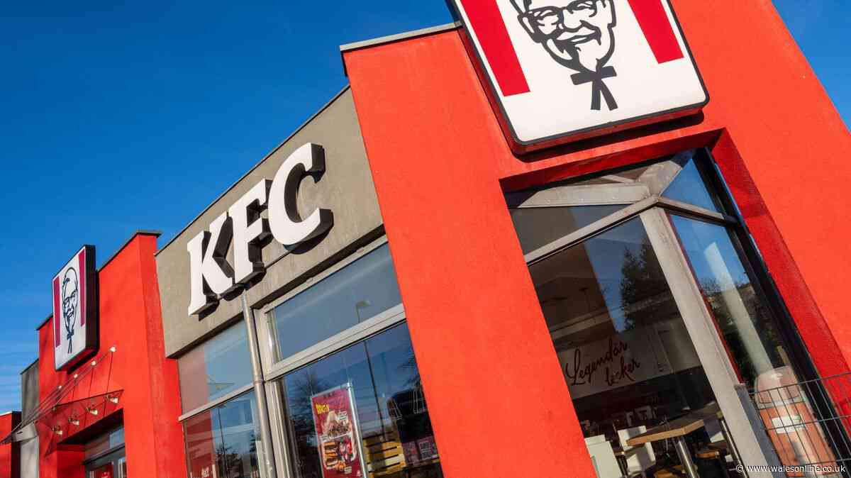 'I tried British KFC for the first time — one item was unseasoned and horrible'
