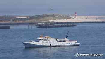 60 Menschen an Bord: Passagierschiff treibt vor Helgoland - Großeinsatz