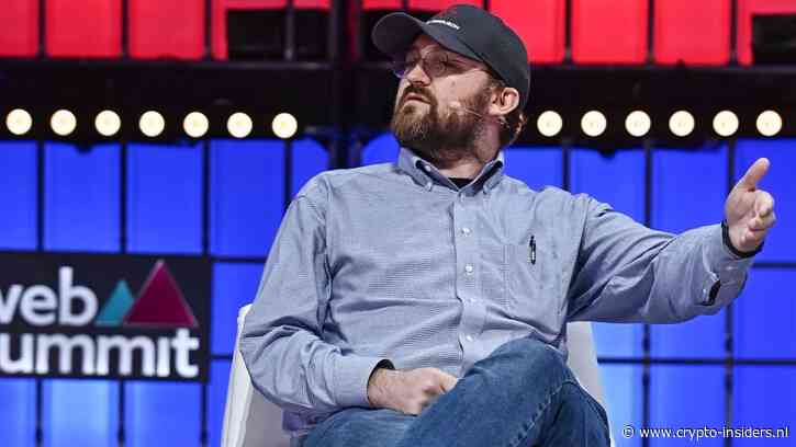 Cardano oprichter is klaar met online drama en verhuist community