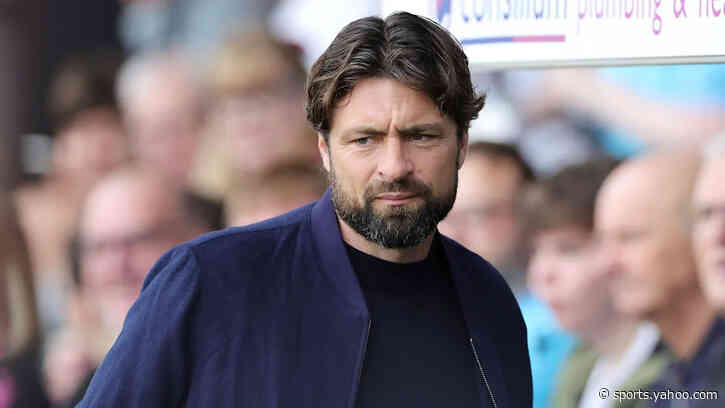 Leicester close in on Martin appointment