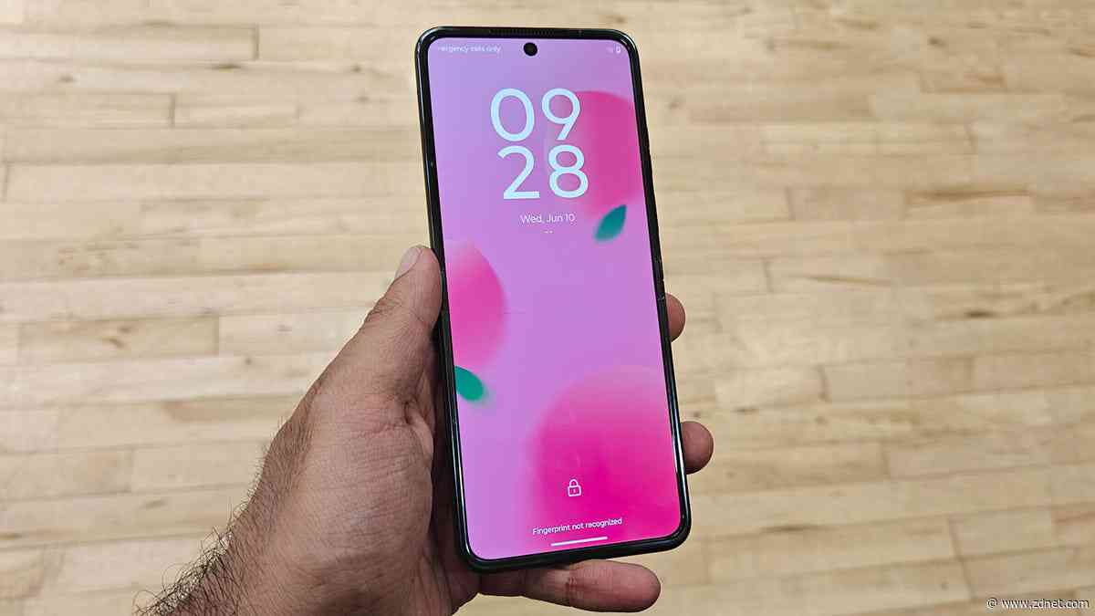After a month with a foldable phone, I can't justify buying an 'Ultra' model anymore