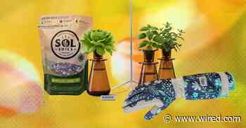 19 Best Gifts for Plant Lovers and Gardeners (2026)