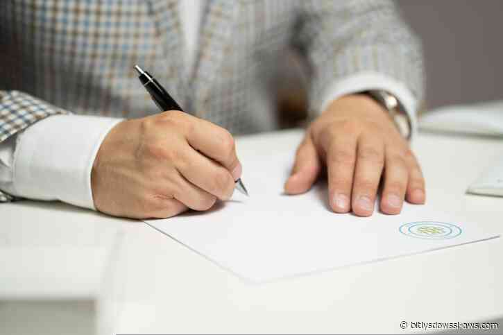 Armando.Info: El abogado que firmaba demasiado