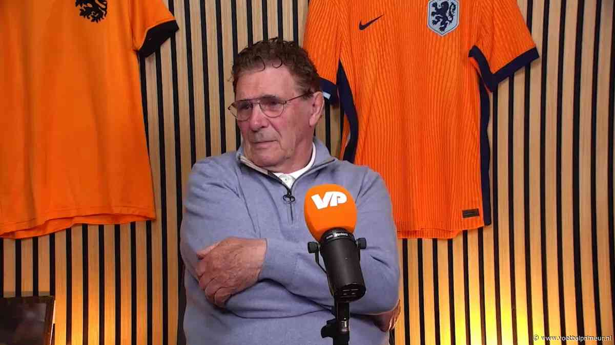 Van Hanegem hekelt reactie Advocaat op Van Persie-ontslag: 'Allemaal eigenbelang'