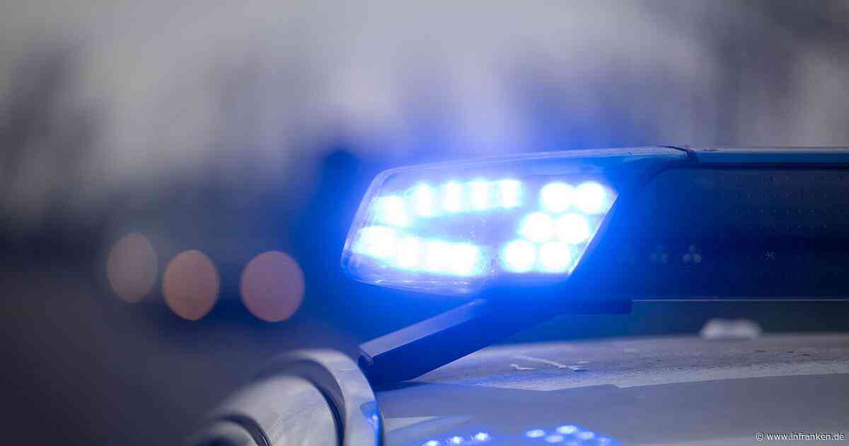 Lichtenfels: Junge (9) wirft Wasserflasche auf Auto - aus Langeweile?