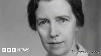 Blue plaque honours pioneering female mathematician