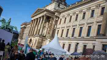 Liveticker zum Tag der Niedersachsen: Trachtenumzug zieht durch Braunschweig