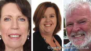 Pupils, parents and staff say farewell to three retiring headteachers