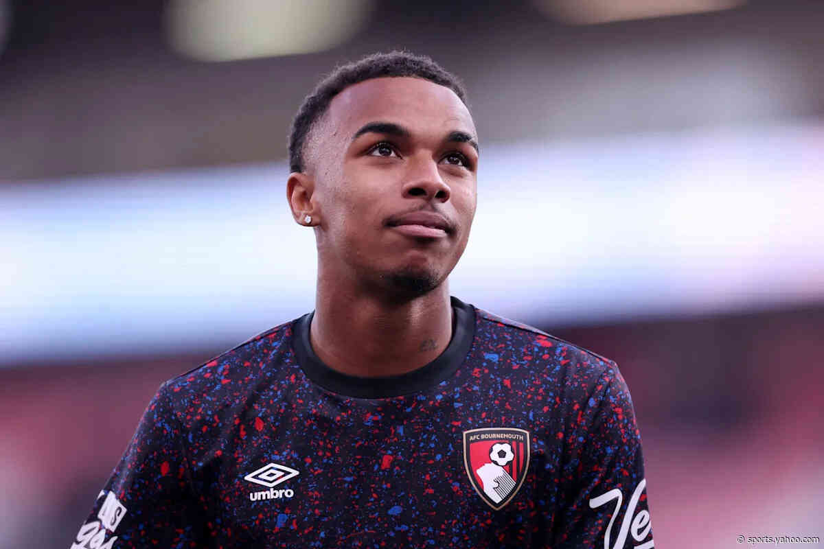 Barcelona looking at Premier League teenager as Julian Alvarez alternative – report