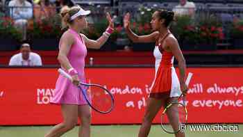 Fernandez and Siegemund fall to Mihalikova and Nicholls at HSBC Championships
