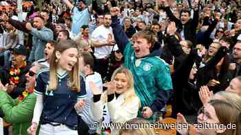 Public Viewing in Wolfsburg: 40 Fotos von Deutschlands Auftaktsieg bei Fußball-WM