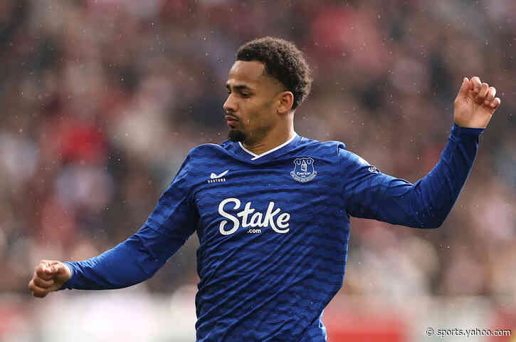 Everton Star Opens The Door To A Return To His Former Club: What Should Moyes Do This Summer?
