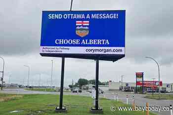 Pro-separation billboard still up after removal deadline from Alberta town passes