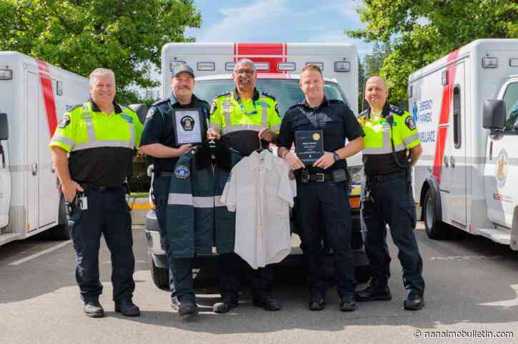 Port Alberni paramedic retires after 34 years on the job