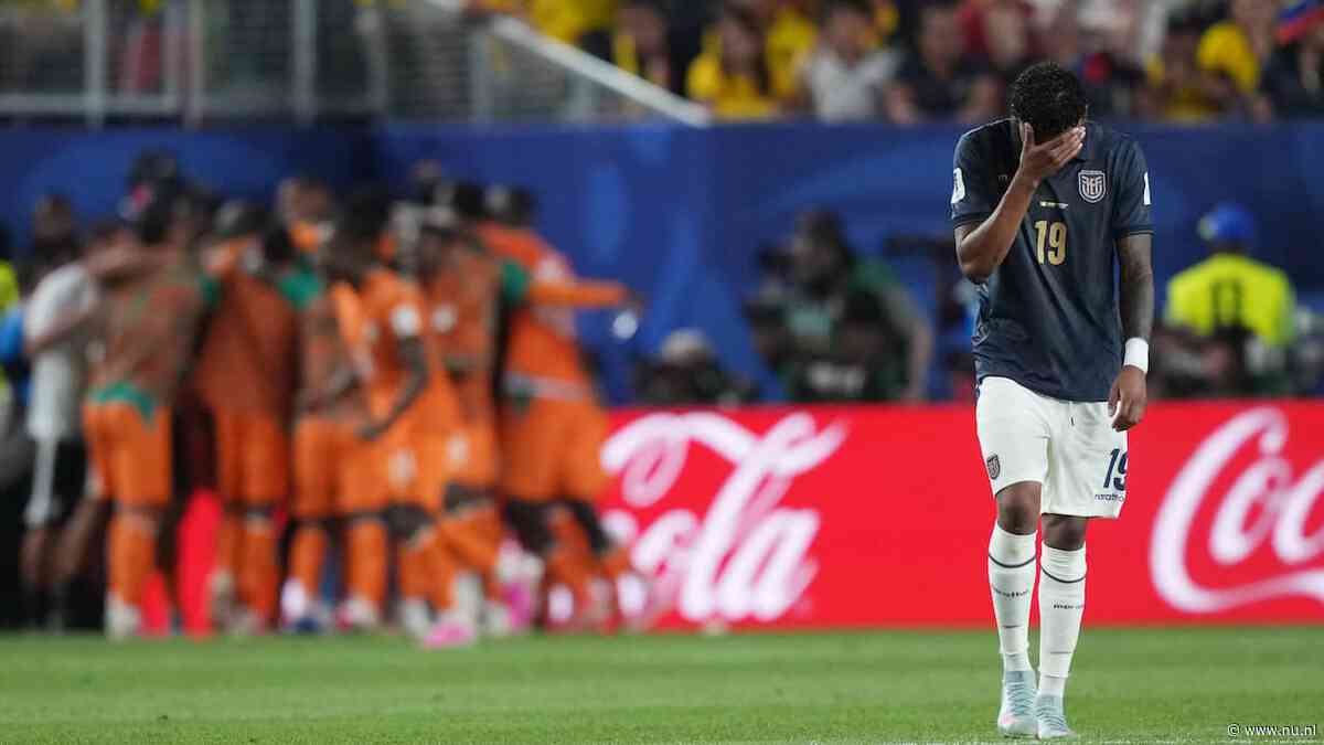 Ecuador raakt drie keer paal of lat en verliest door goal in slotfase van Ivoorkust